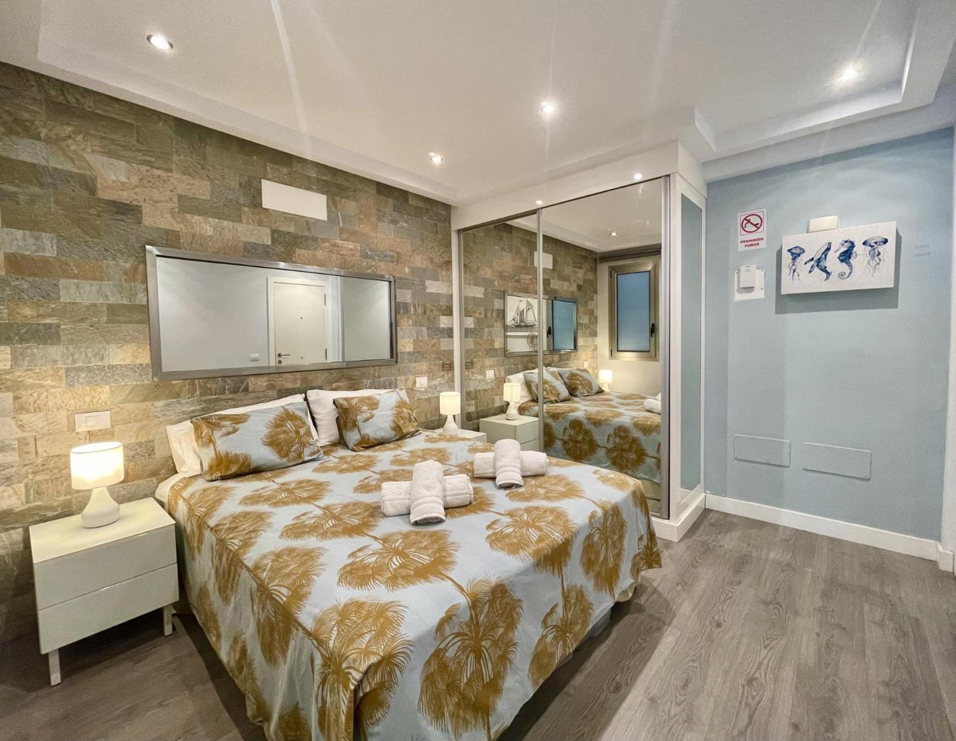 Hierro 19 Las Canteras Beach. Parking Available Las Palmas de Gran Canaria Exterior foto
